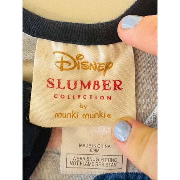 Munki Munki Disney Slumber Collection Winnie the Pooh Holiday Pajama Sleeper - Picture 4 of 7